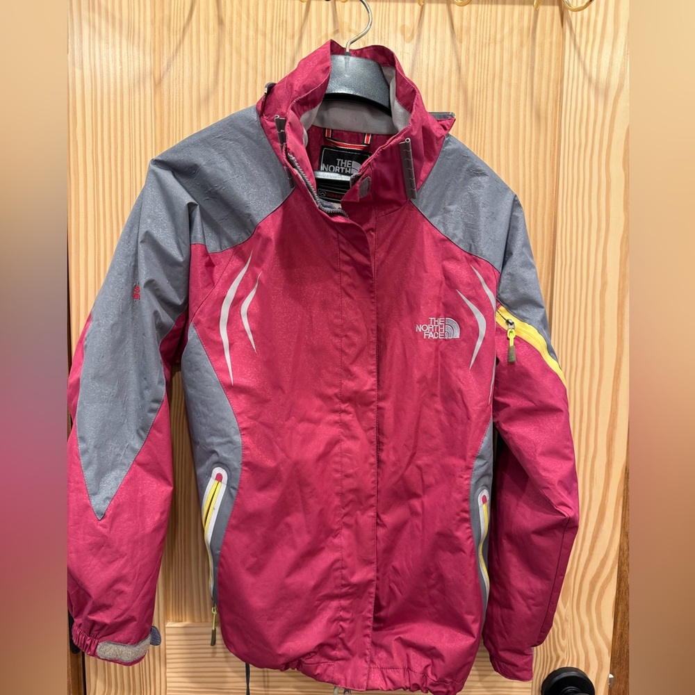 The North Face Boys Summit Series Gore Tex XCR  Multicolor Jacket